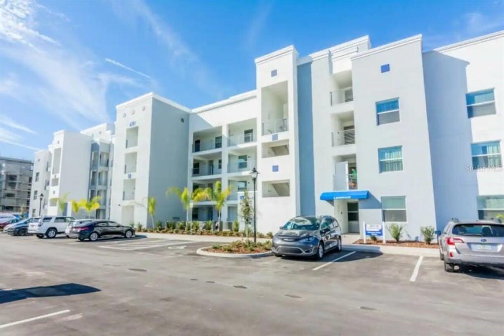 4 bedroom Apartment For Sale