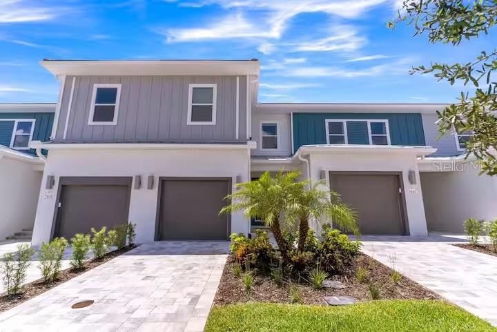 3 bedroom Town house For Sale