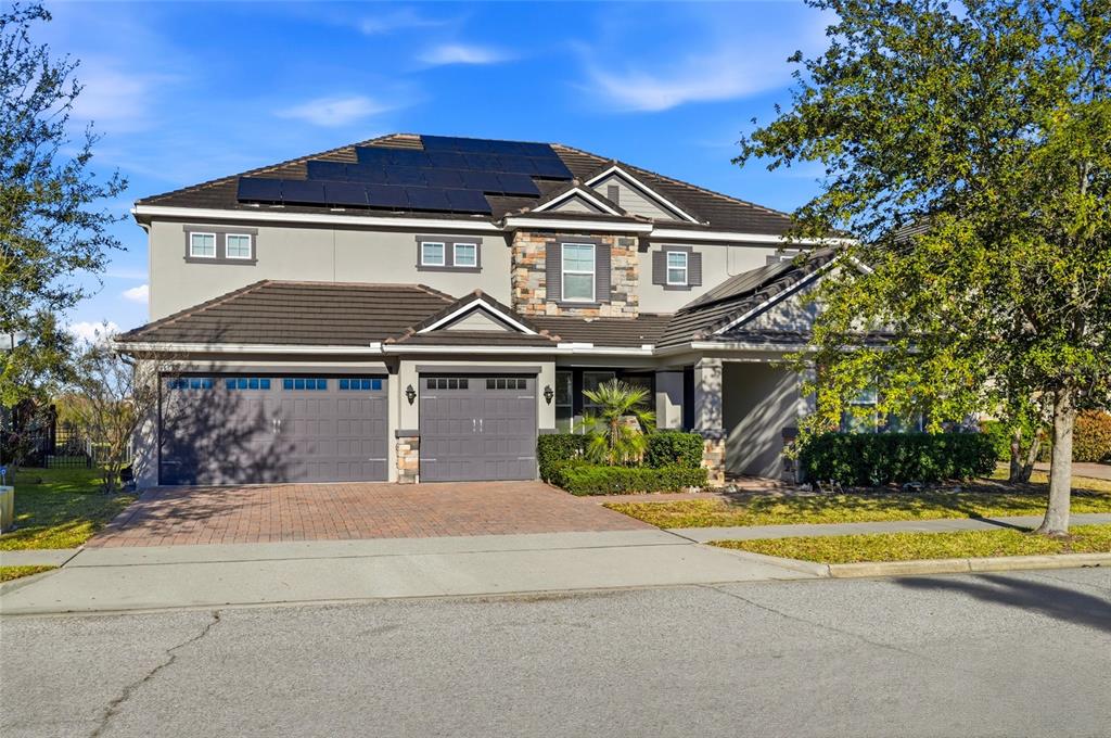 8 bedroom Detached house For Sale