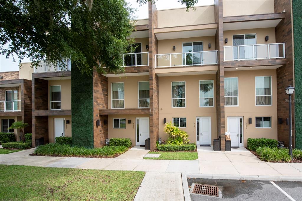 3 bedroom Town house For Sale