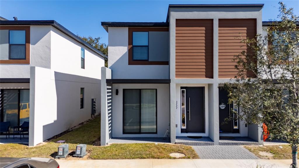 3 bedroom Town house For Sale