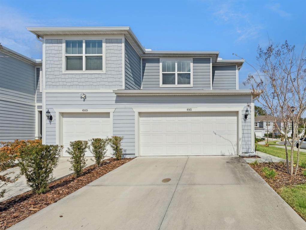 3 bedroom Town house For Sale