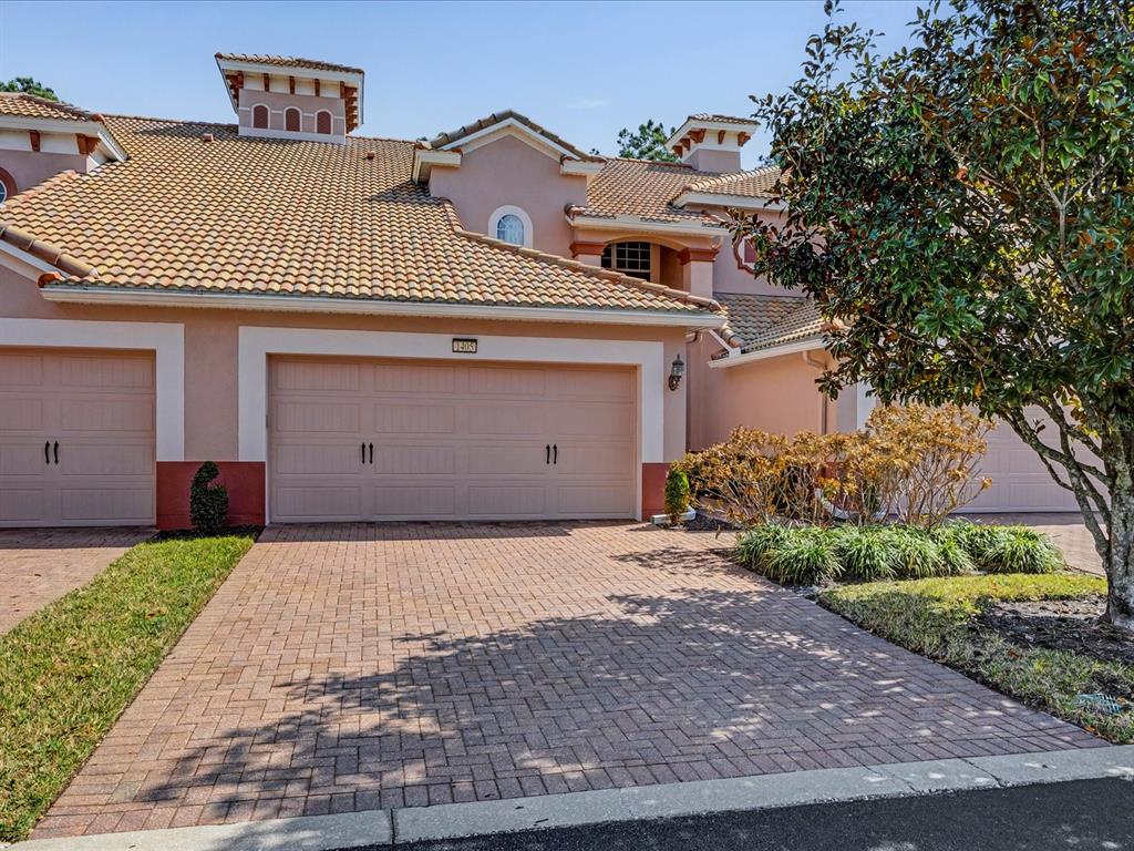 3 bedroom Town house For Sale
