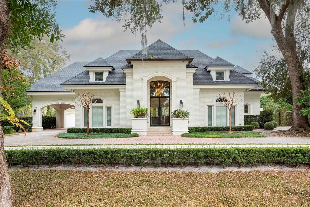 6 bedroom Detached house For Sale