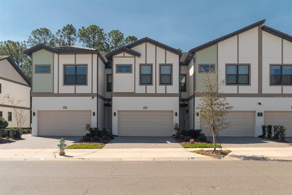 5 bedroom Town house For Sale