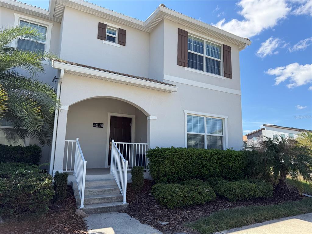5 bedroom Town house For Sale