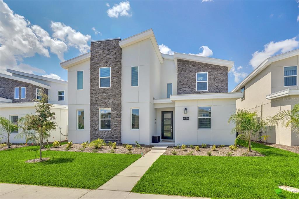 9 bedroom Detached house For Sale