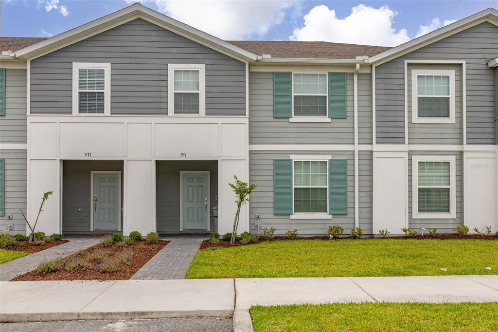 5 bedroom Town house For Sale