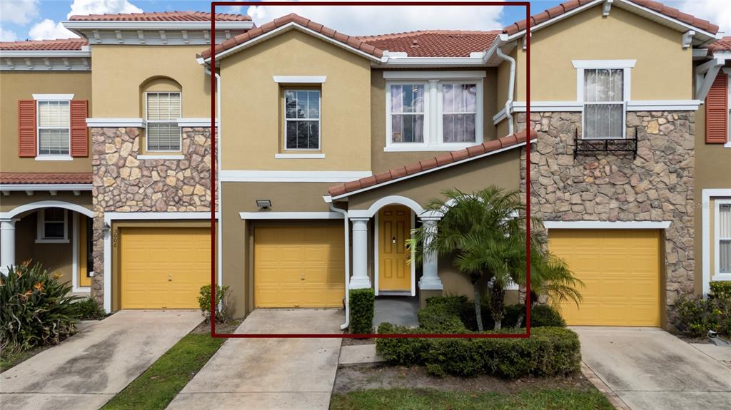 3 bedroom Town house For Sale