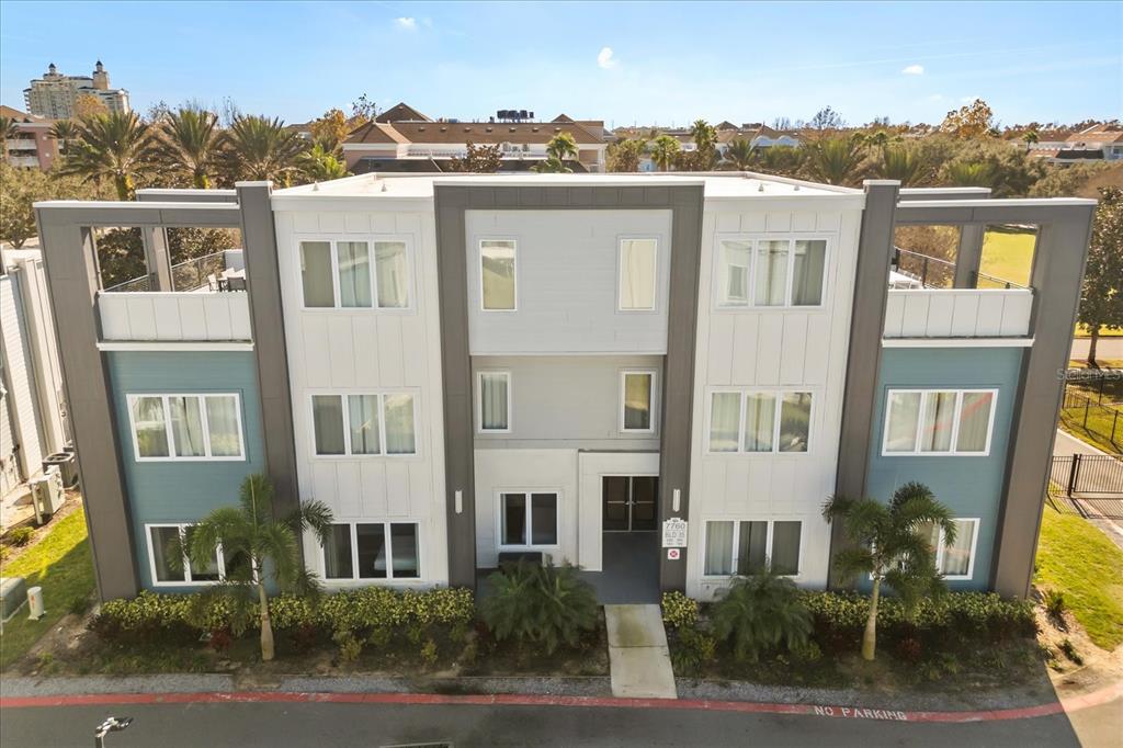 4 bedroom Apartment For Sale