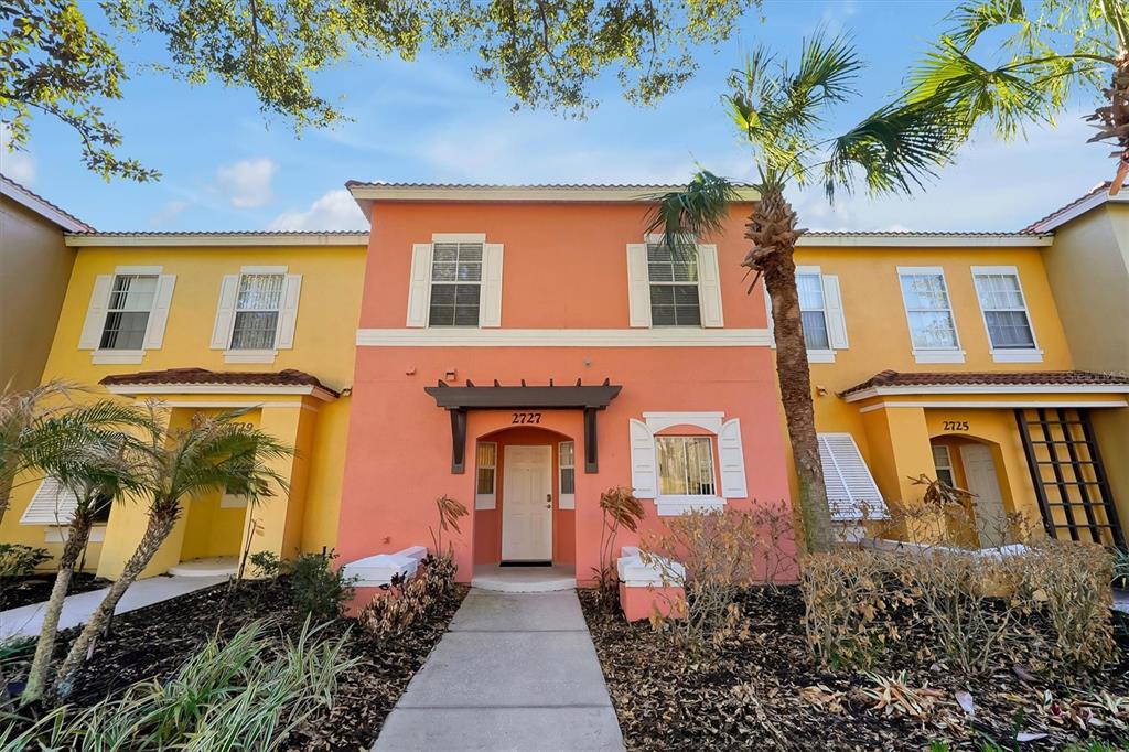 3 bedroom Town house For Sale