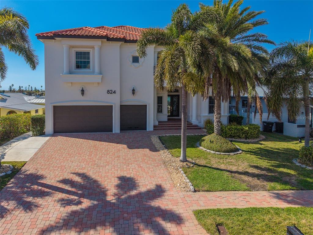 6 bedroom Detached house For Sale