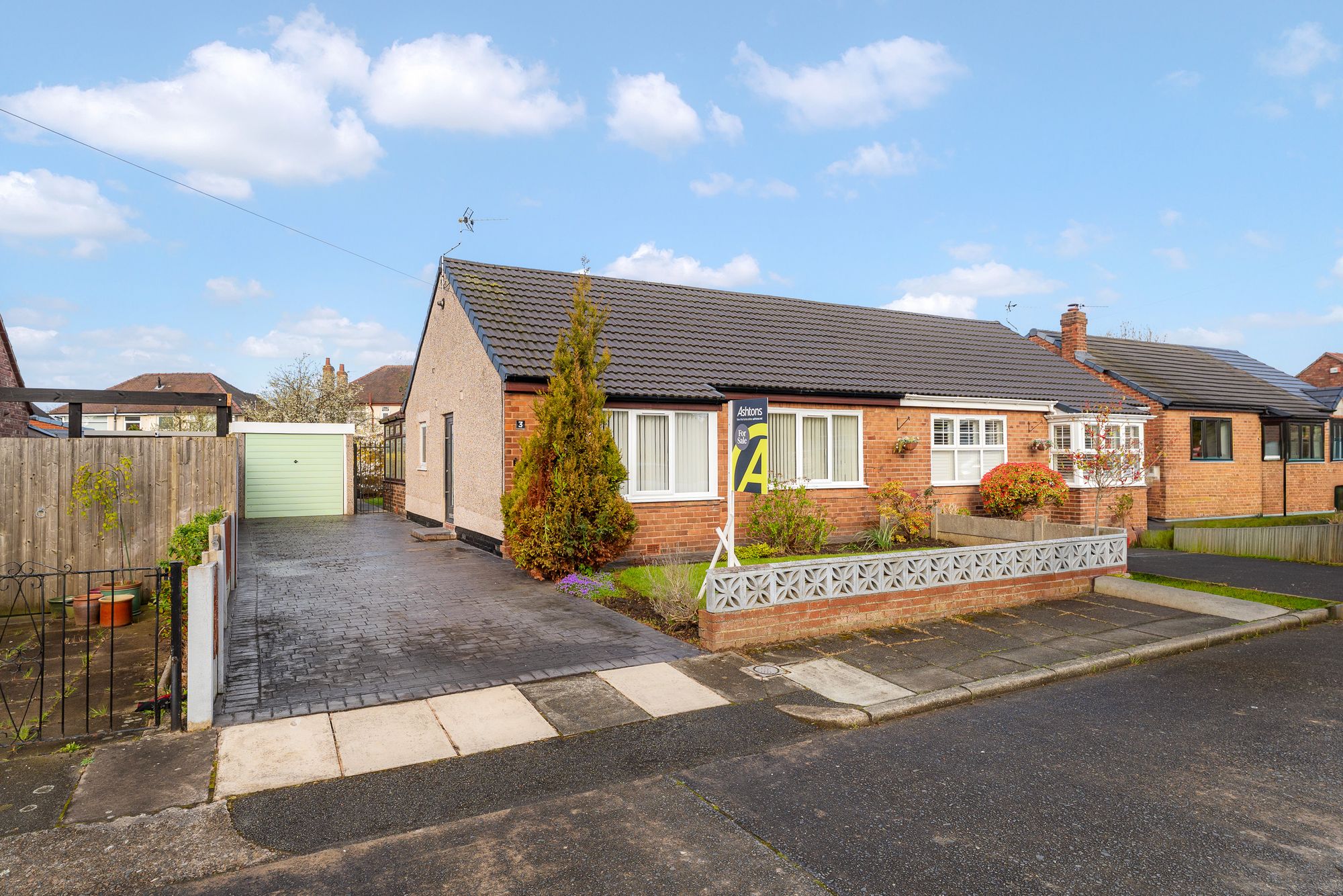 2 bedroom Detached bungalow Under Offer