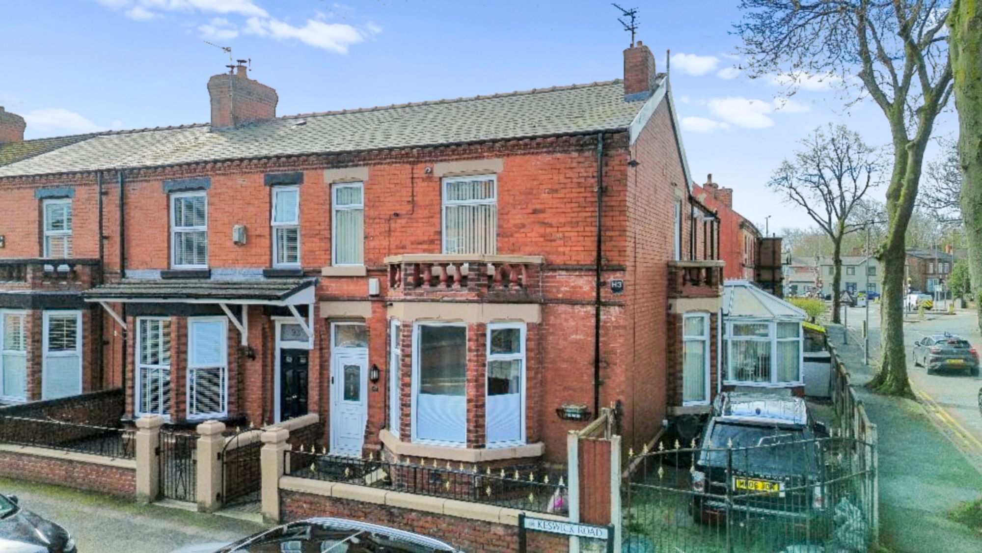 4 bedroom End of terrace house Under Offer