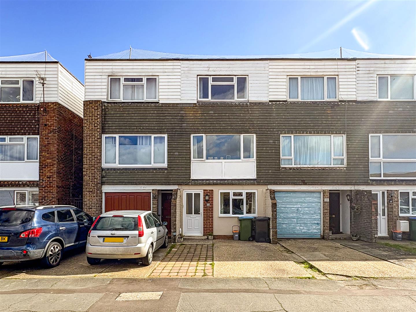 3 bedroom Town house For Sale
