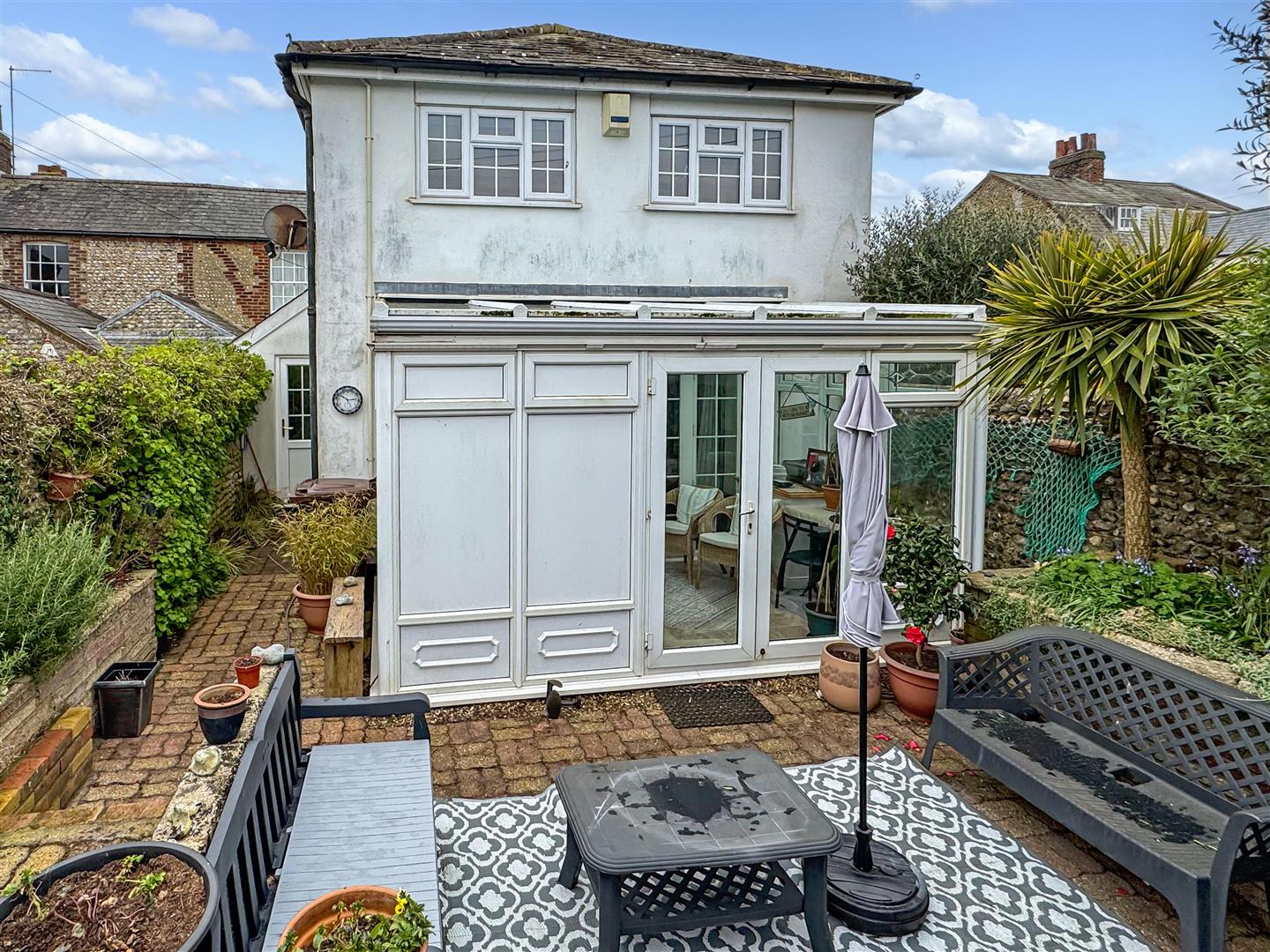 3 bedroom Cottage For Sale