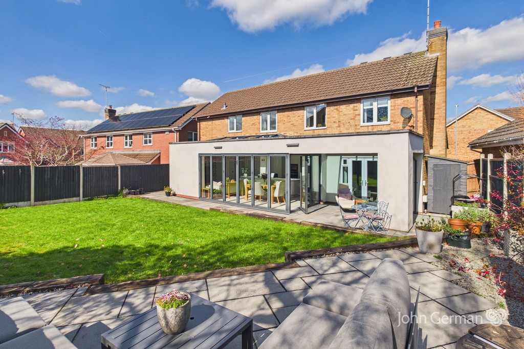 5 bedroom Detached house For Sale