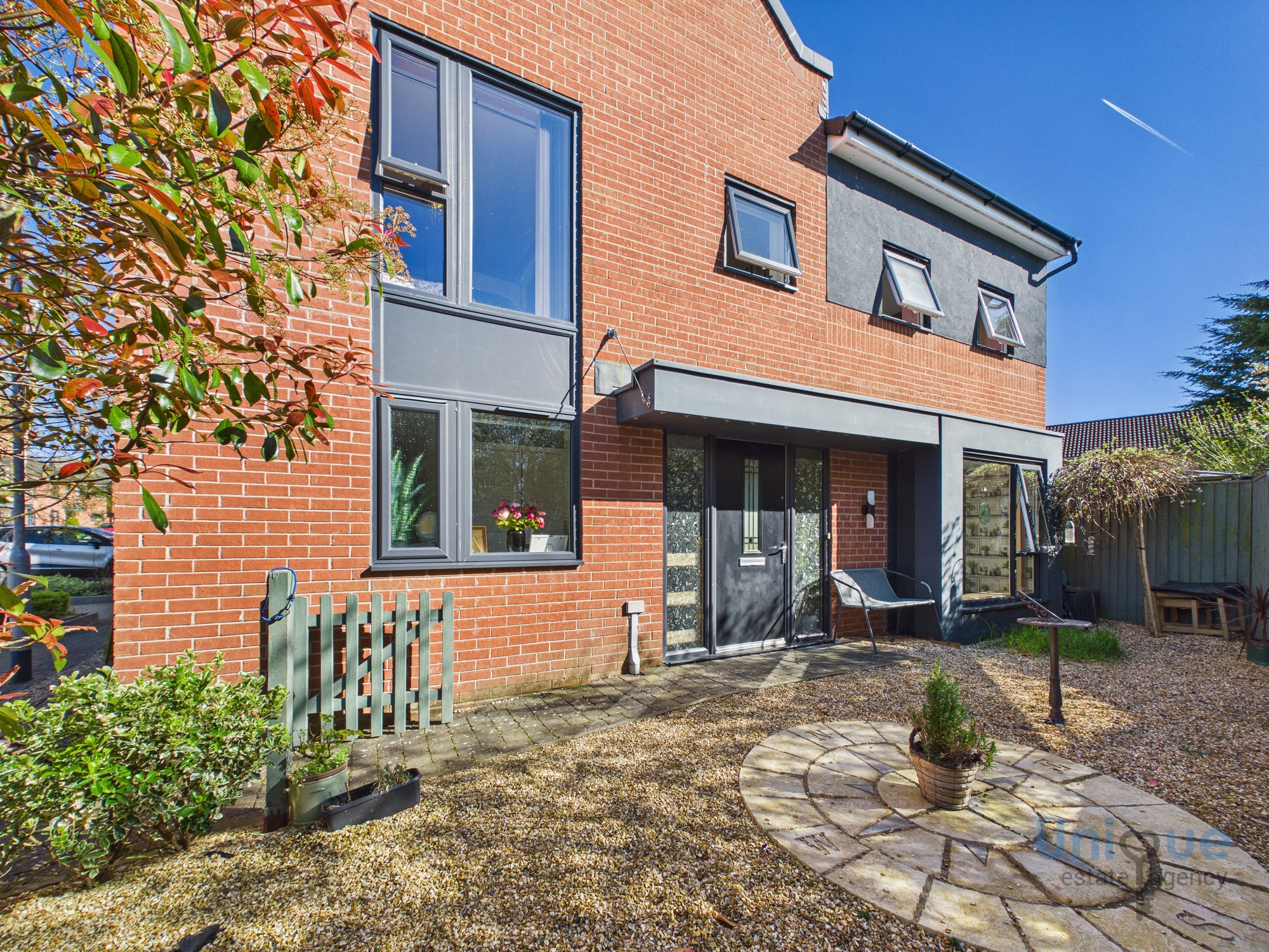 4 bedroom Detached house Under Offer