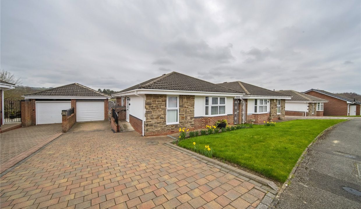 Detached bungalow For Sale