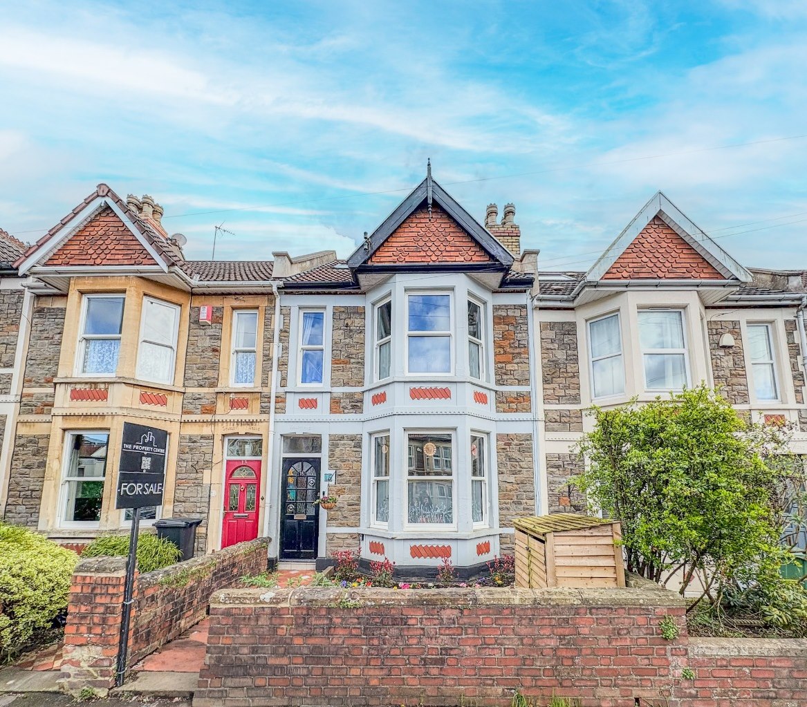 4 bedroom Property Under Offer