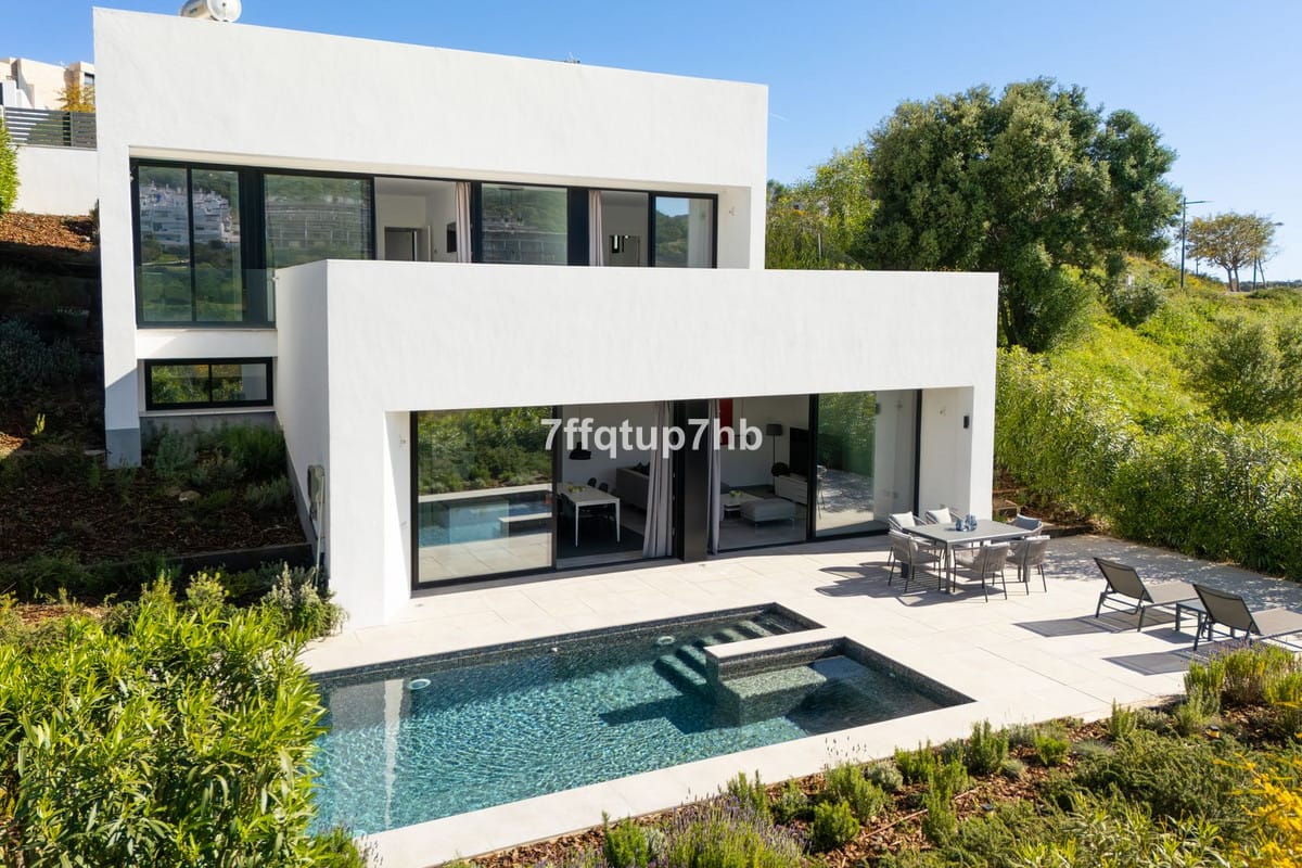 3 bedroom Villa For Sale