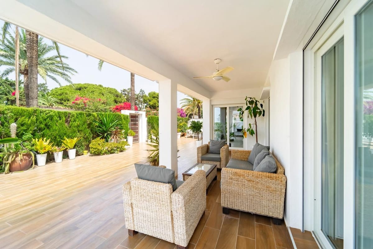 4 bedroom Villa For Sale