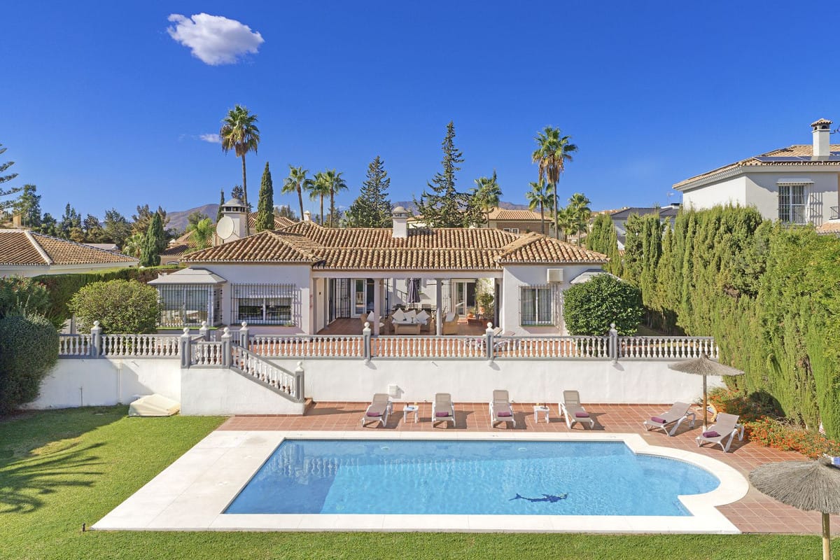 4 bedroom Villa For Sale