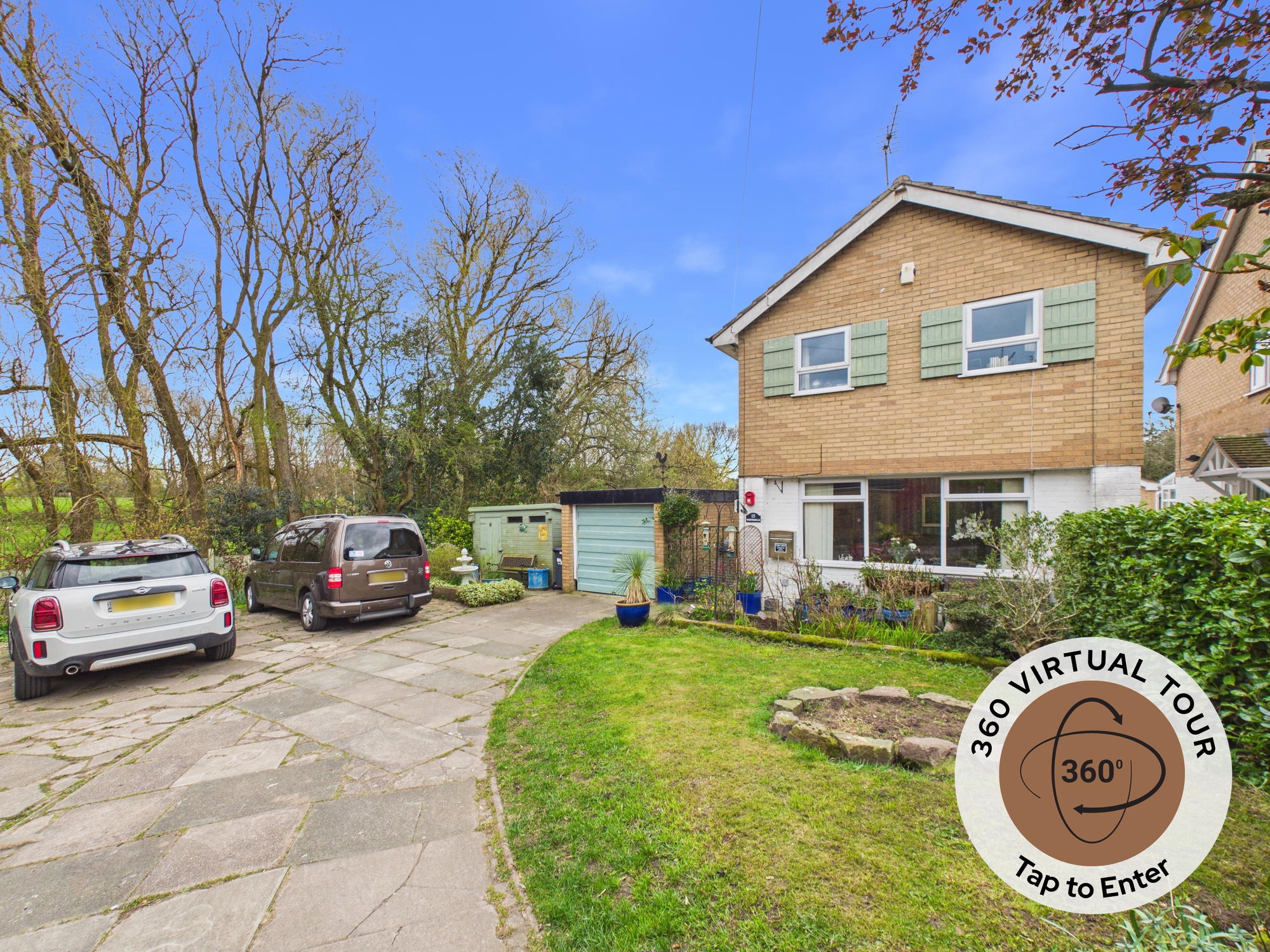 3 bedroom Detached house Under Offer