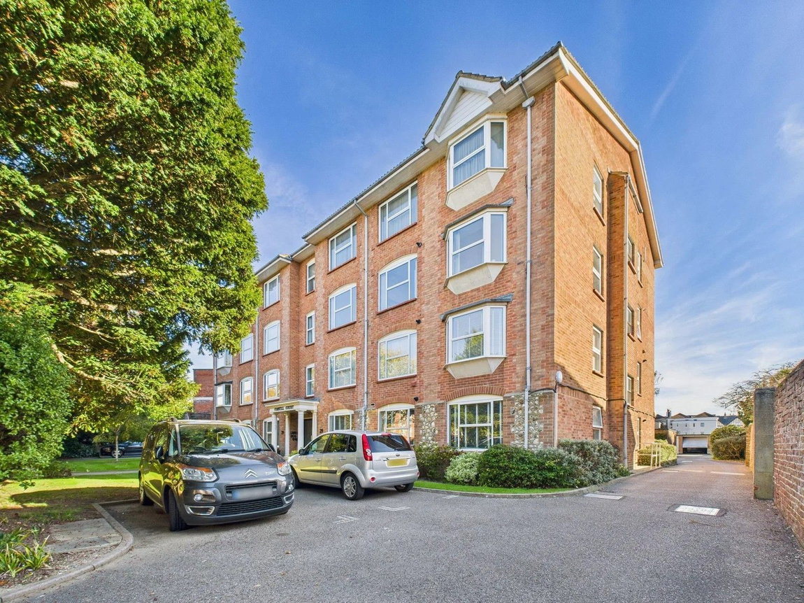 2 bedroom Flat Sold