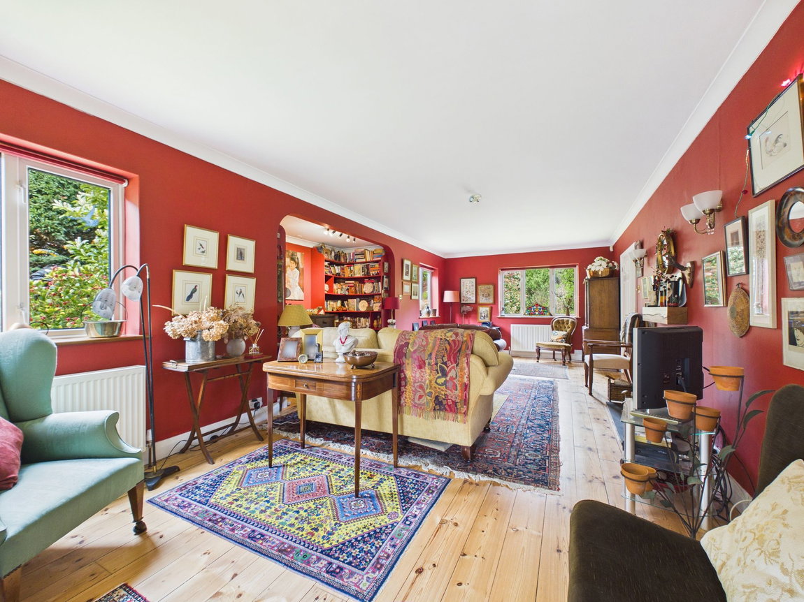 4 bedroom Property For Sale