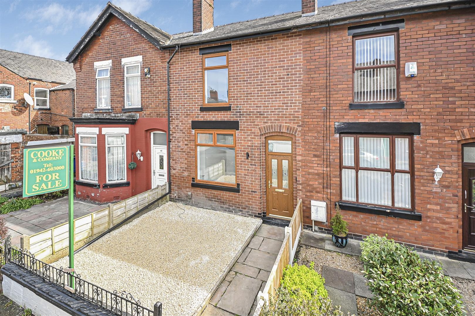 2 bedroom Terraced House Under Offer
