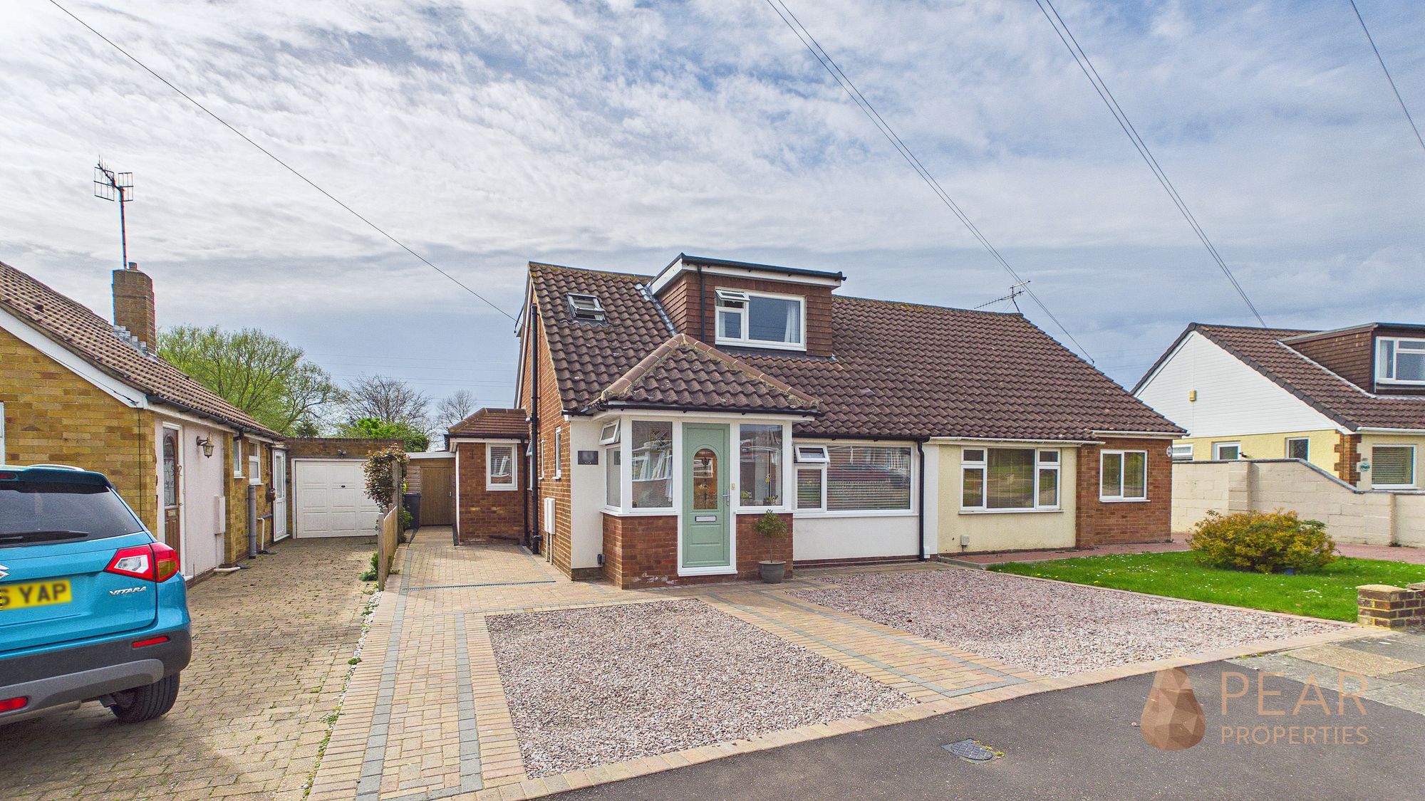 3 bedroom Link detached house Under Offer