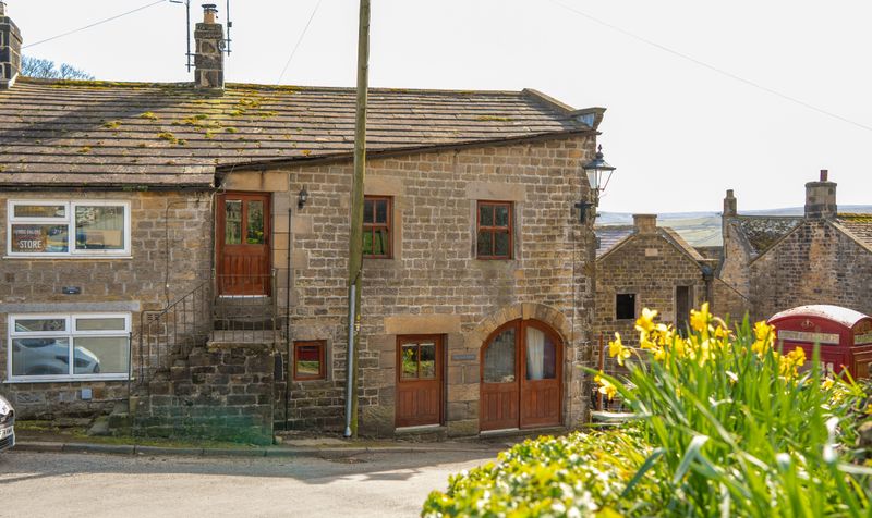 1 bedroom Cottage For Sale