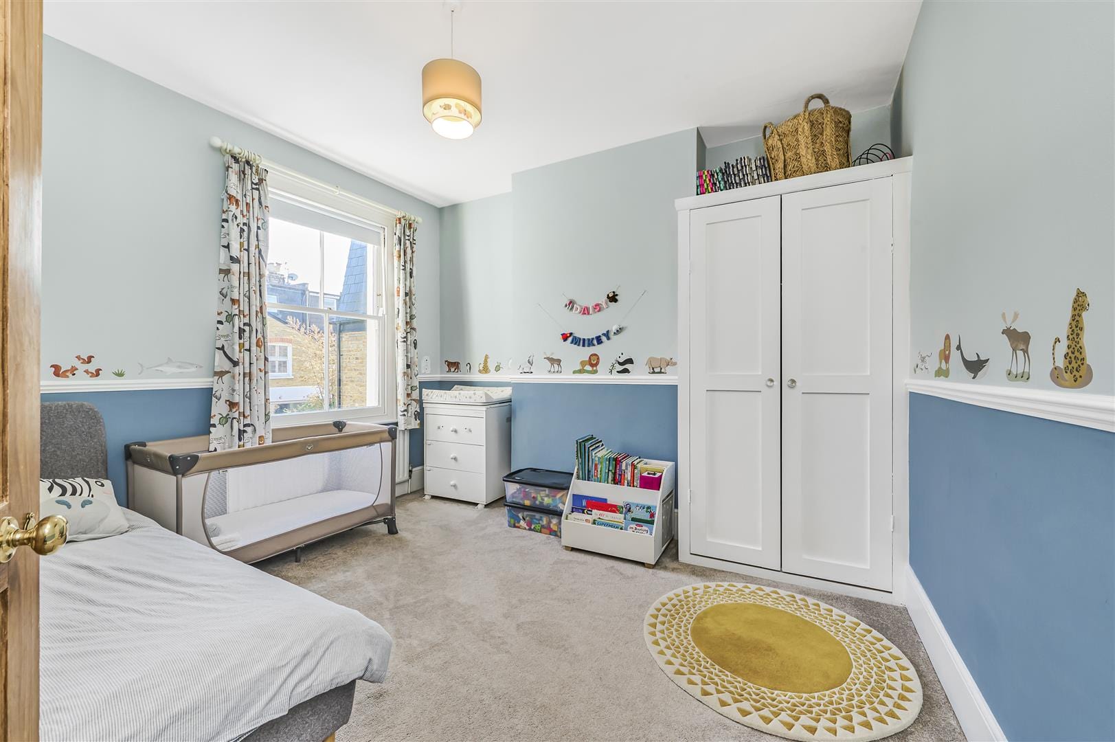4 bedroom  For Sale