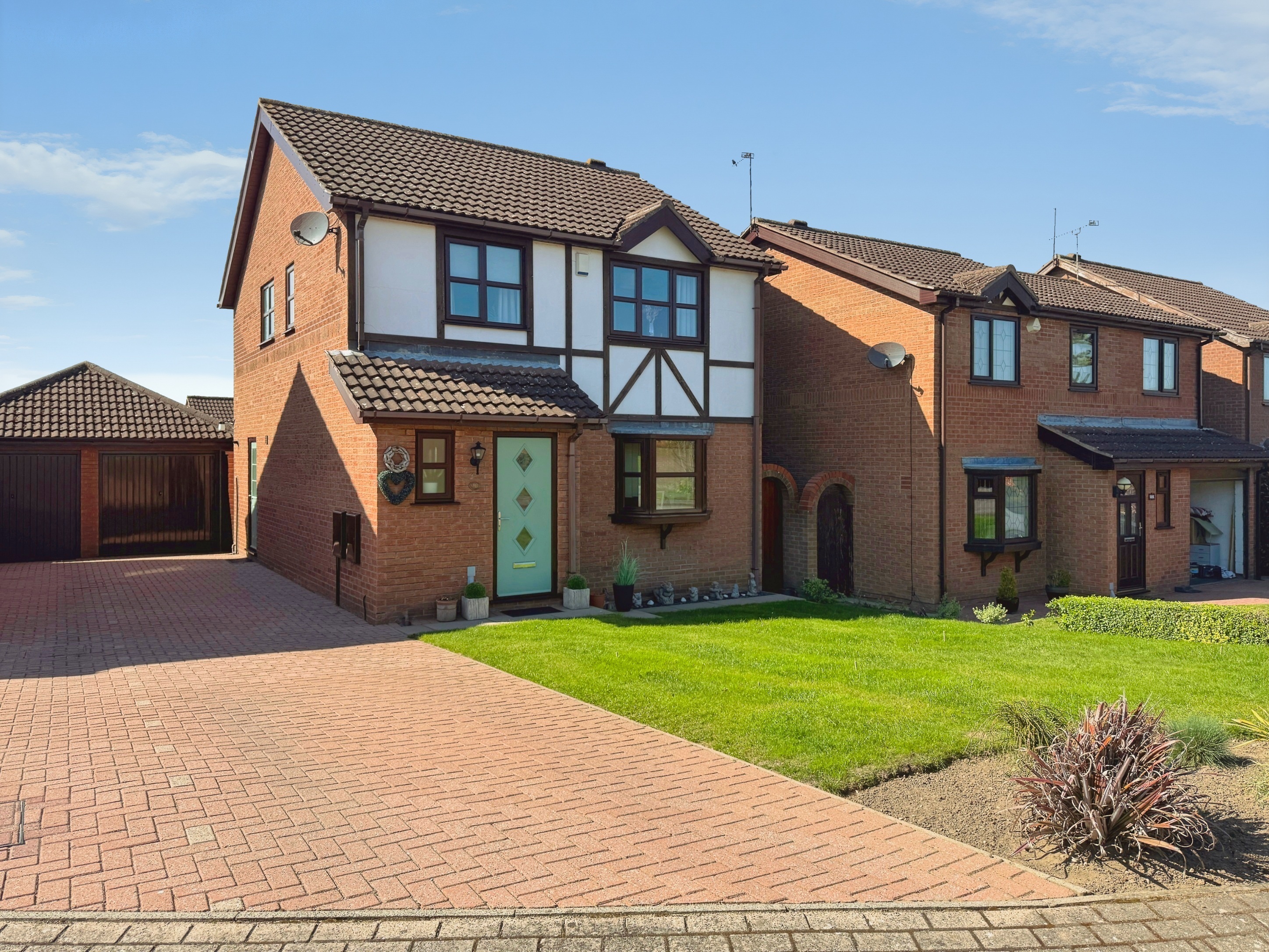 4 bedroom Detached house For Sale