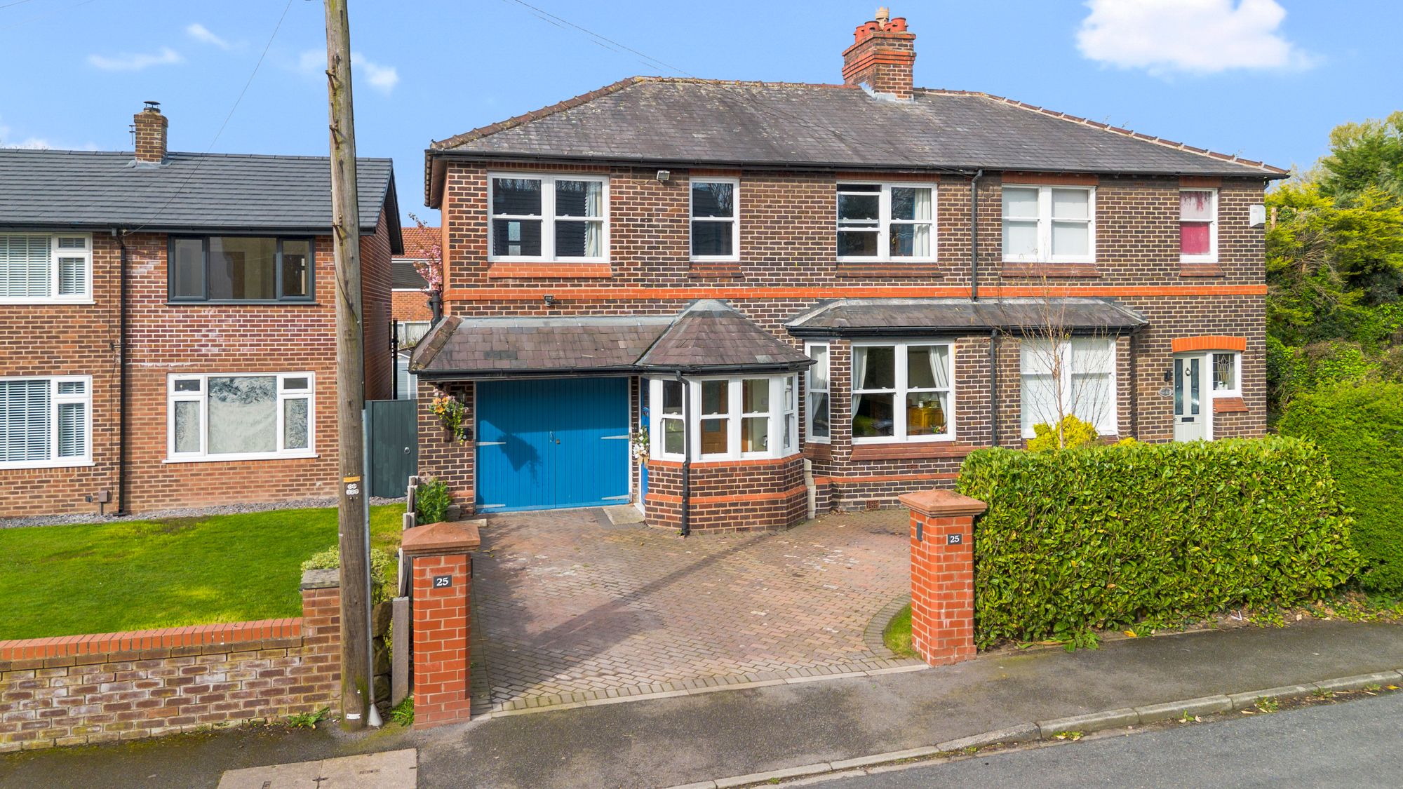 4 bedroom Semi-detached house For Sale