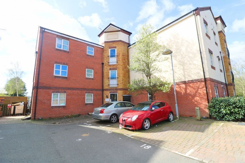 2 bedroom Apartment For Sale