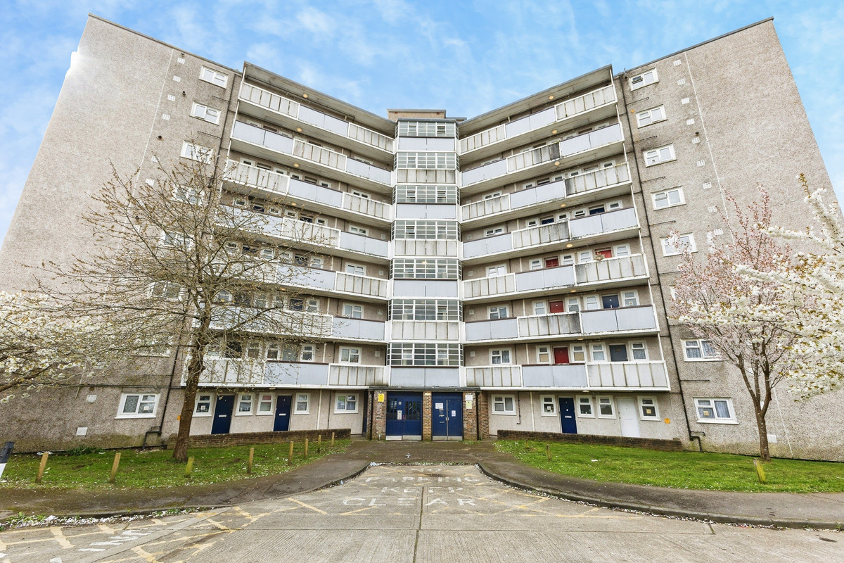 2 bedroom House (unspecified) For Sale