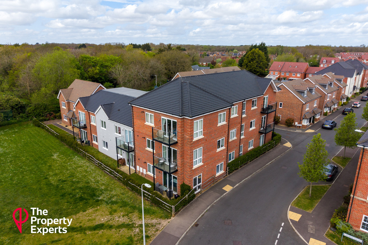 2 bedroom Apartment For Sale