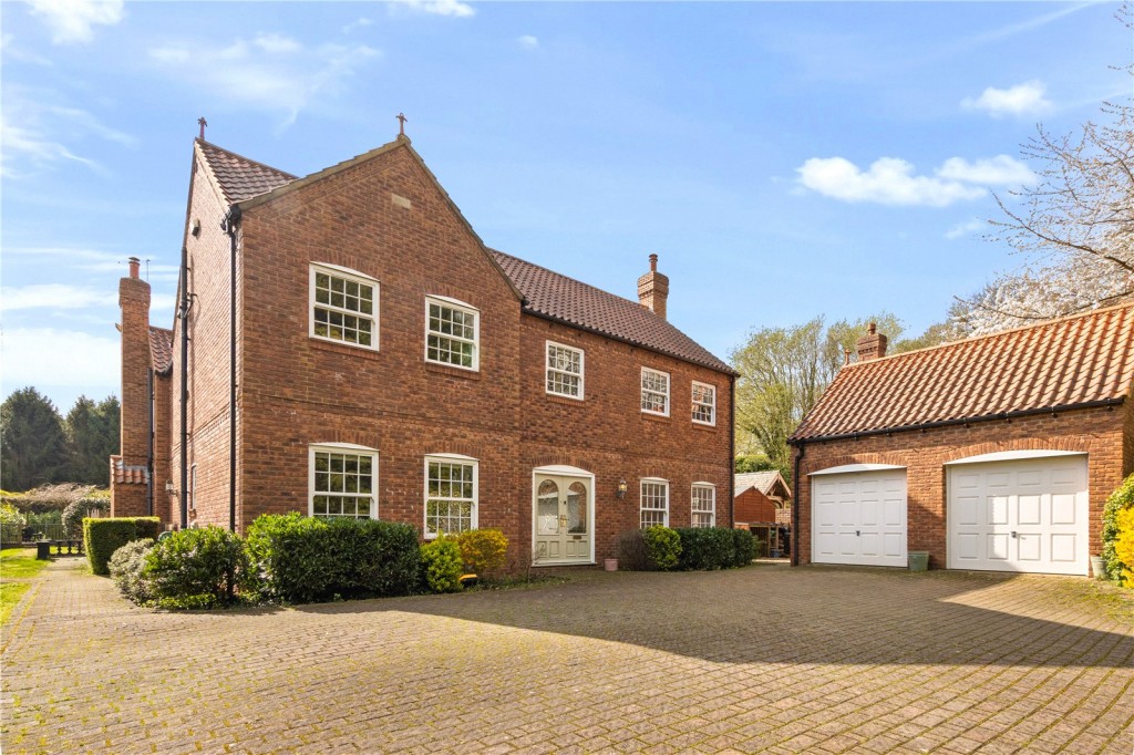 6 bedroom Apartment Under Offer