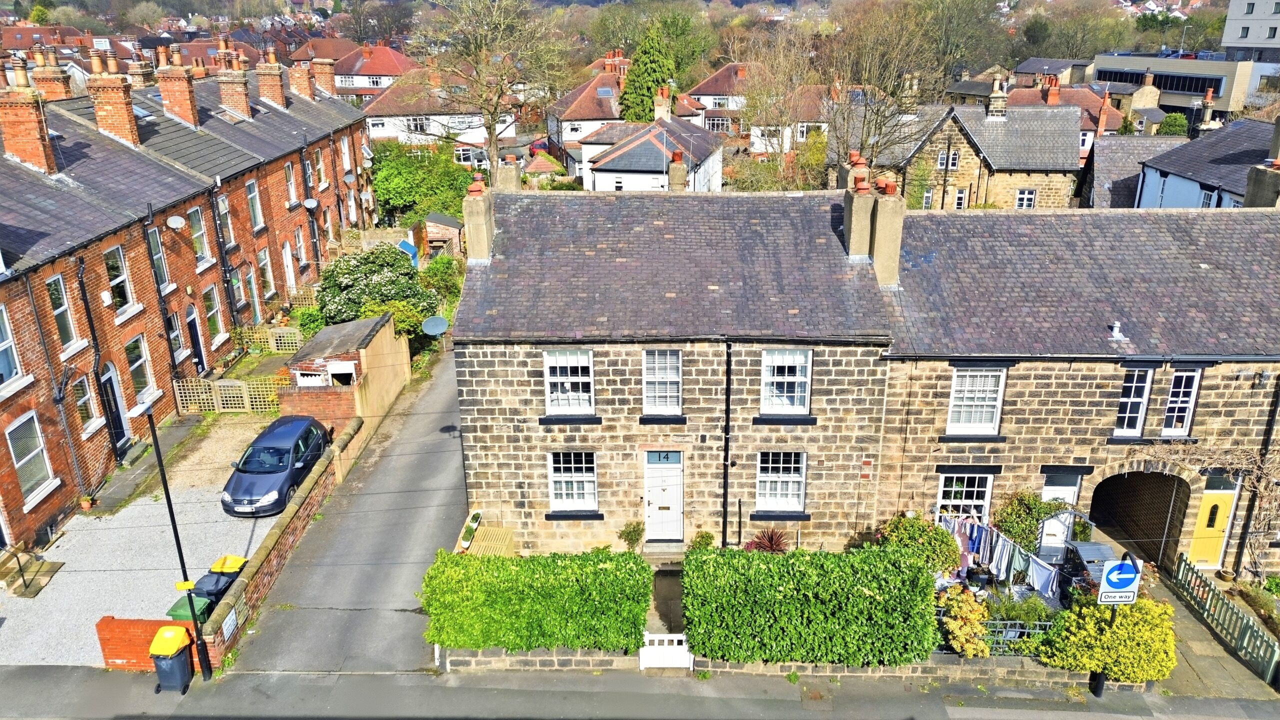 3 bedroom End of terrace house Under Offer