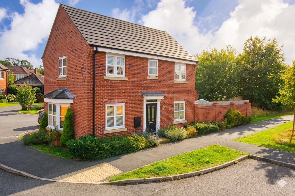 3 bedroom Detached house For Sale