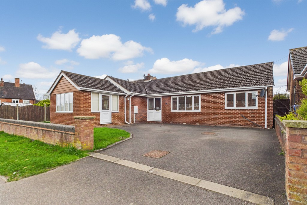 2 bedroom Detached house For Sale