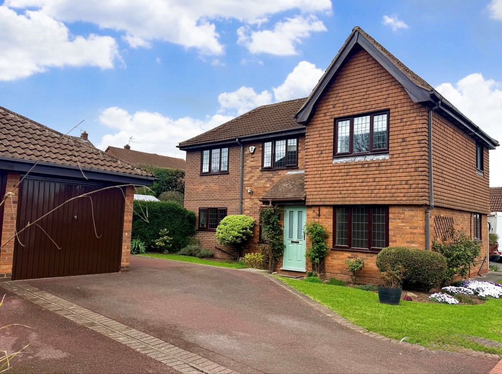 4 bedroom Detached house For Sale