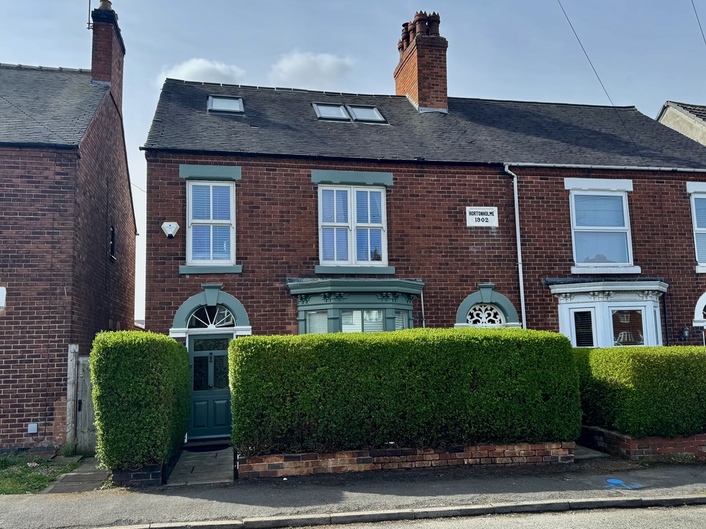 5 bedroom Semi-detached house For Sale