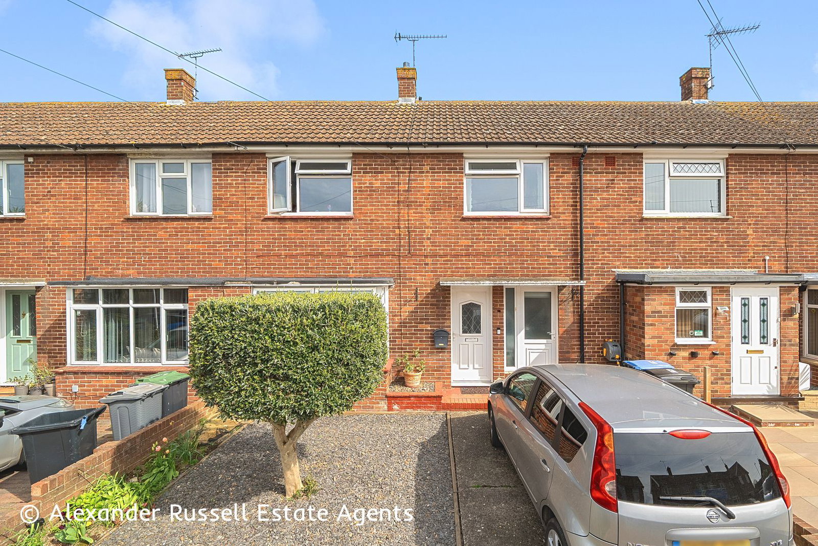 2 bedroom Terraced House Under Offer