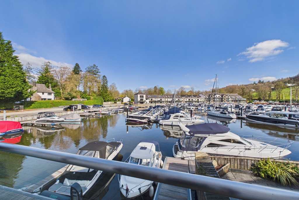 3 bedroom Town house For Sale