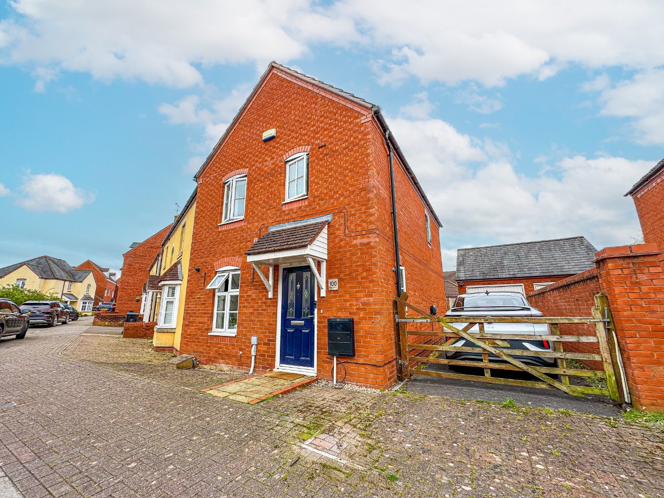 3 bedroom House (unspecified) For Sale
