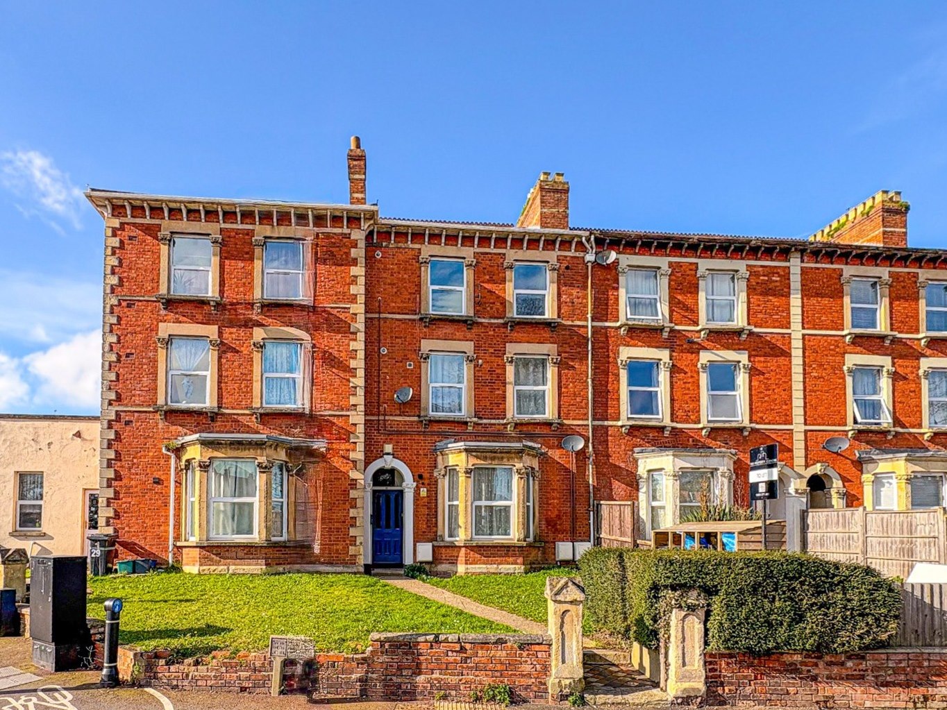 2 bedroom Apartment Let