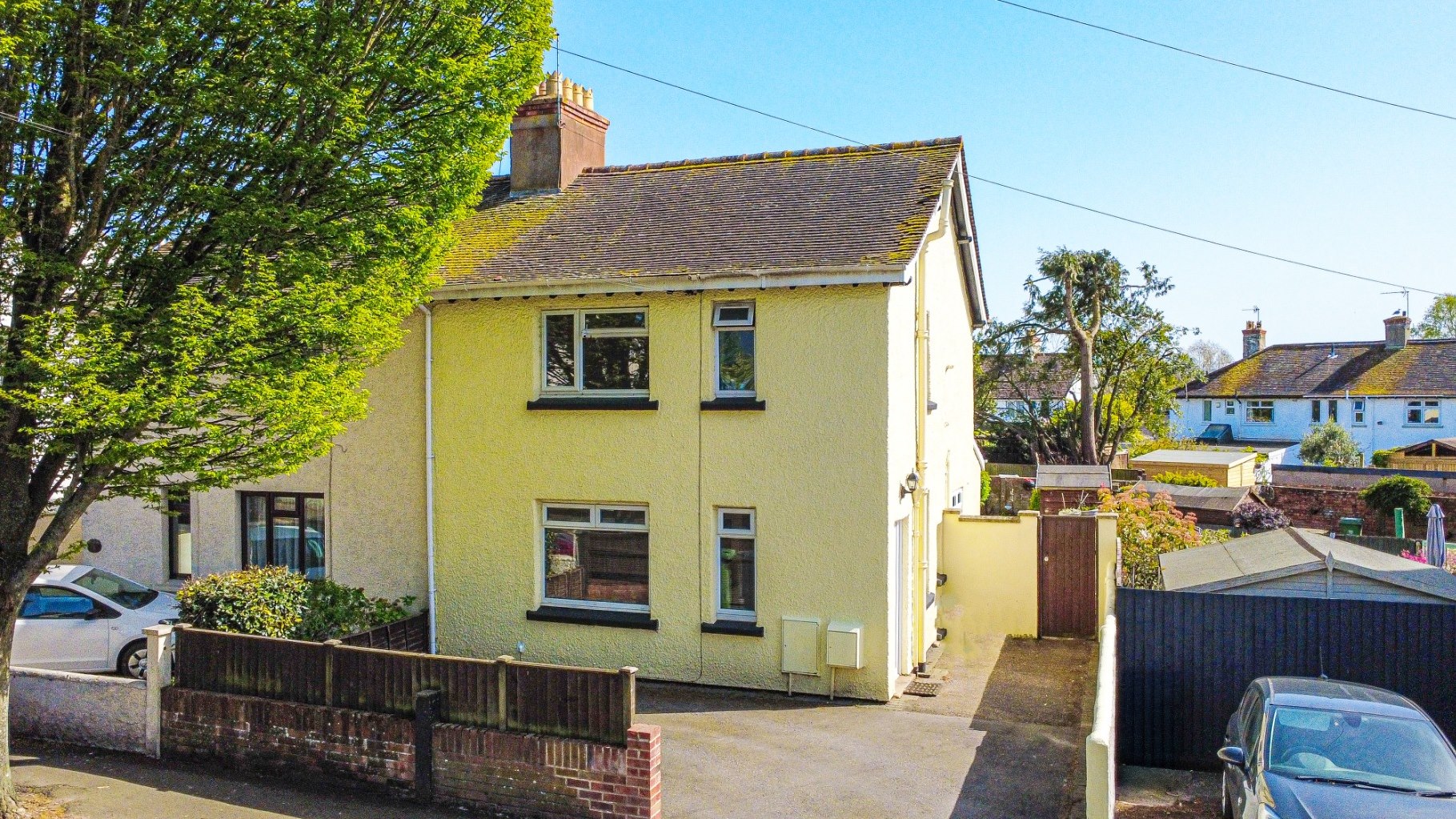 3 bedroom Semi-detached house For Sale